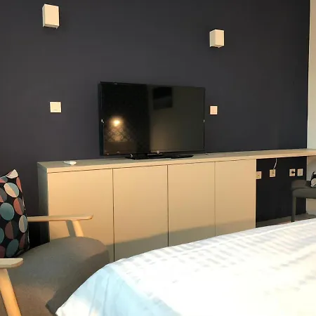 Hotel Cubis 3*
