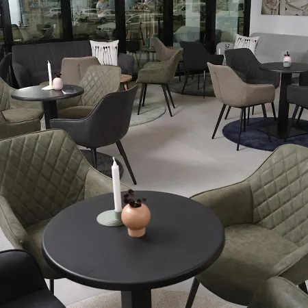 Cubis Hotel