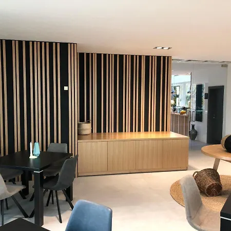 Cubis Hotel
