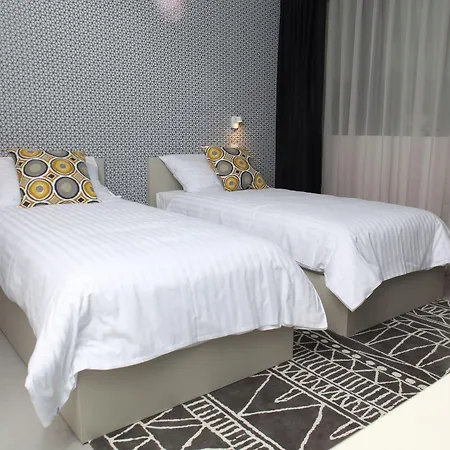 Hotel Cubis